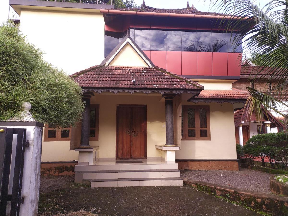 Swasthi Griha Vila Aranmula Exterior foto