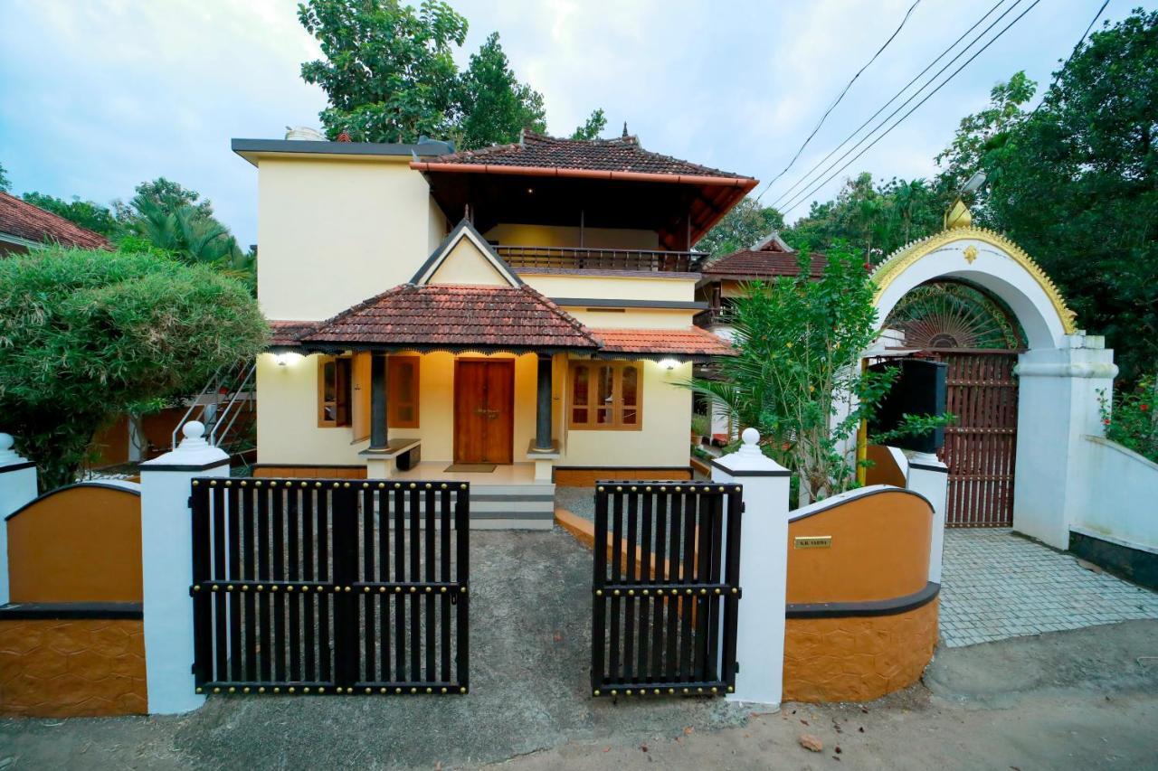 Swasthi Griha Vila Aranmula Exterior foto